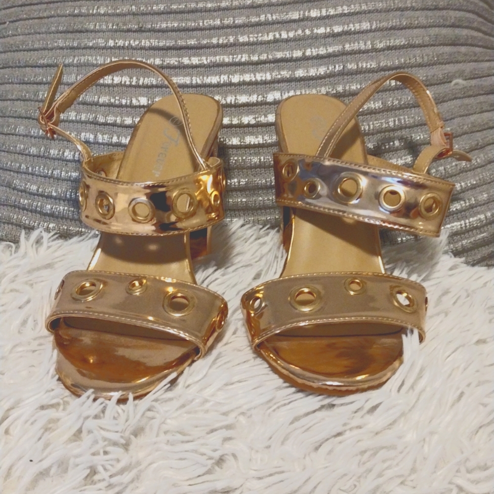 Bright metallic heels 7 1/2
